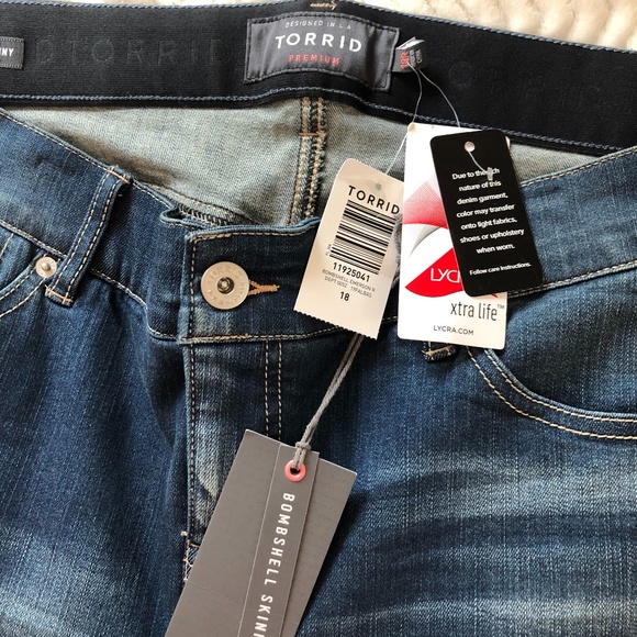 Torrid Bombshell Skinny Jean Premium Dark Wash - Picture 12 of 12